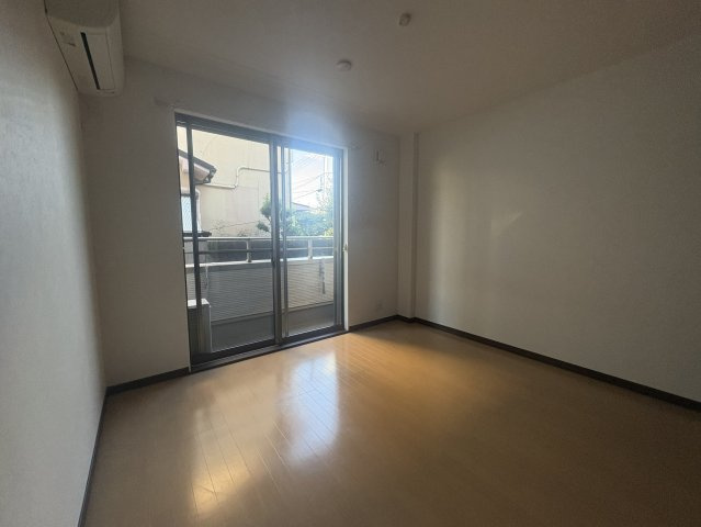 ルクール江坂の居間・リビング