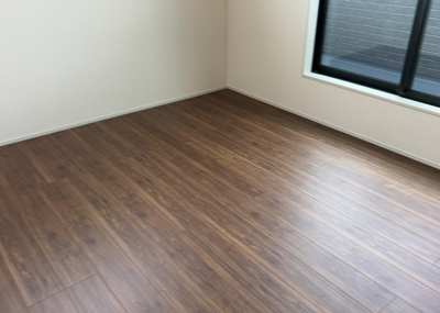【子供部屋】 | 楢原町新築戸建 | 子供が何人でも年齢によっては、受験時にしっかり壁のある個室があった方が良い場合もあります。難しい問題ですが、兄弟の人数や、性別や年齢差によって状況が異なりますので、数年後のこともしっかり考えましょう。