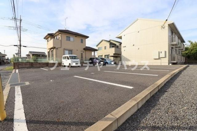 クオーレの駐車場