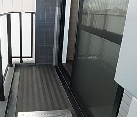メインステージ北千住Ⅲのバルコニー