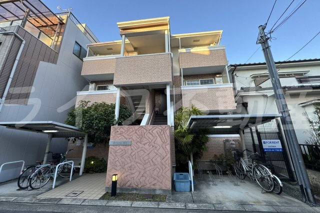 エストレヤ荒川の外観|外観もきれいです