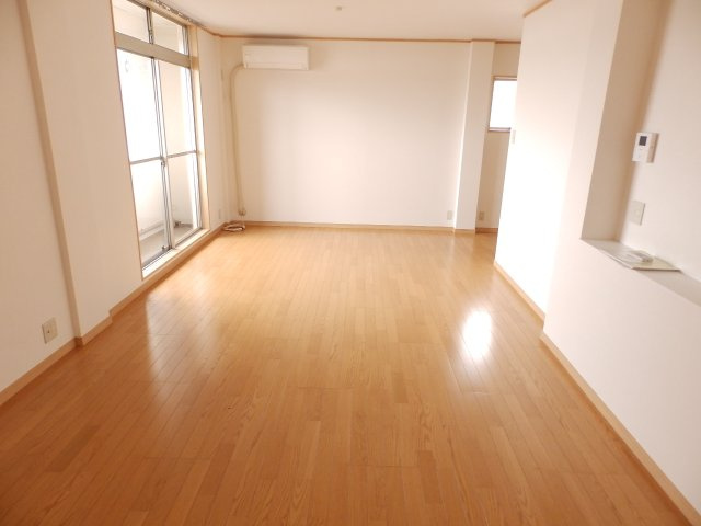 カーサ摩耶の居間・リビング
