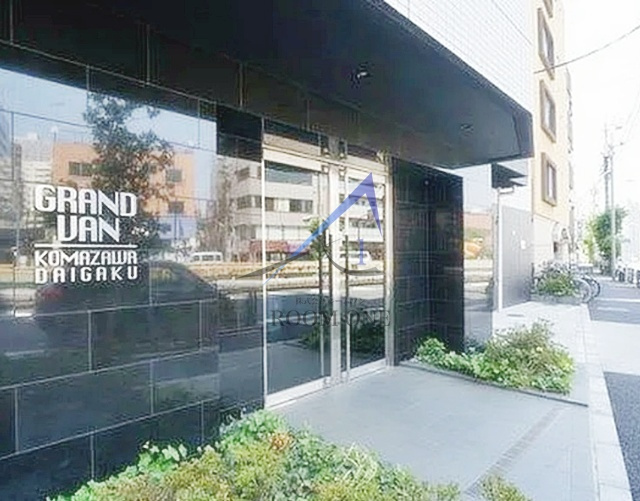 グランヴァン駒沢大学のエントランス|エントランスです。