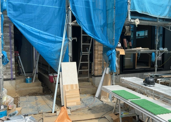 【防犯設備】 | 元本郷町新築戸建 | 当然のことではありますが、オートロックやセンサーライト、ホームセキュリティーなどの防犯設備があれば、小さいお子様がいるご家庭も安心ですよね！まず物件購入の際は、防犯設備もチェックするようにしましょう。