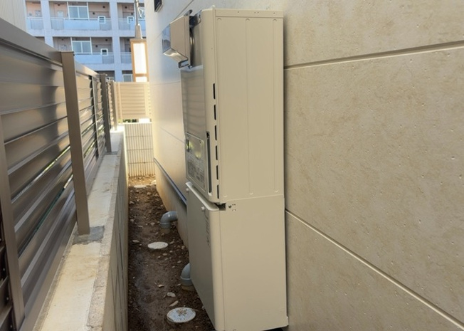 【発電・温水設備】 | 元本郷町新築戸建 | 省エネ給湯器を採用しており、環境にも家計にも優しい省エネ性能を実現。追焚機能や浴室乾燥機とも連携しており、お湯はりから浴室の換気までボタン一つで手軽に操作できる大変便利で快適な設備仕様です。