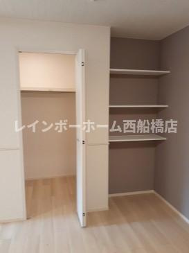 千葉市稲毛区稲毛町５丁目のアパートの収納