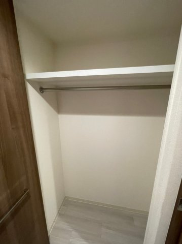 プレサンス　ジェネ　新栄町駅前　葵 名古屋市賃貸　仲介手数料無料の収納