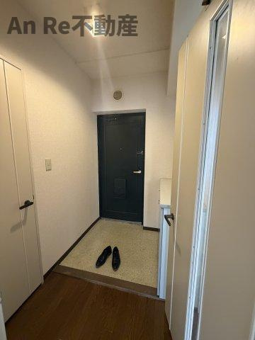 ヴェルデ東川口の玄関