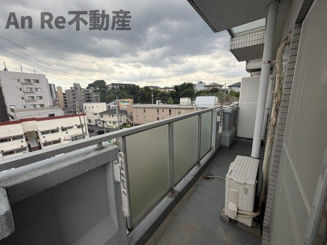 ヴェルデ東川口のバルコニー