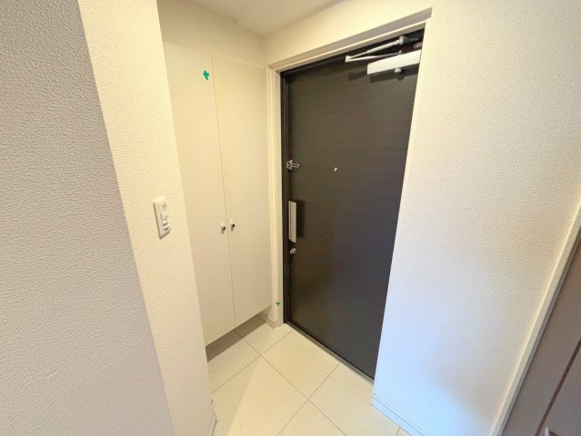 クレアートアドバンス北大阪の玄関