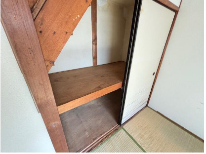 井住文化の玄関
