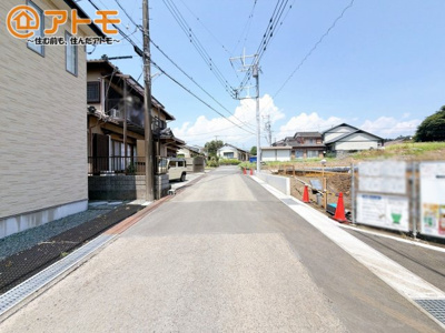 【前面道路含む現地写真】 | 富士宮市小泉第29　新築戸建て　1号棟