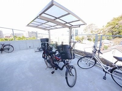 サザングレイスBのその他共用部分|駐輪場完備です！空き要確認です！