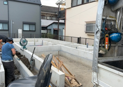 【外観】 | 元横山町新築戸建 | 現在は更地となっています。現地をご見学に行く際は、道路の幅や周辺の交通量、施設などをご確認頂くことをおすすめします！ある程度イメージをつけたいという場合は、同売主の施工事例や完成パースもお見せします。