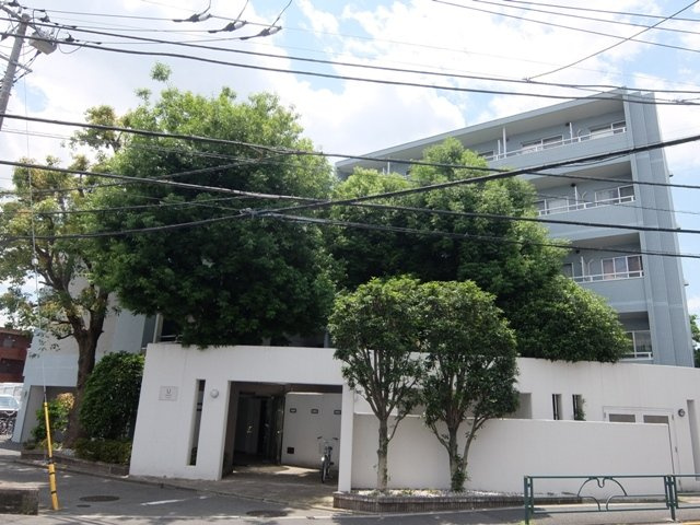ユーコート千歳烏山の外観