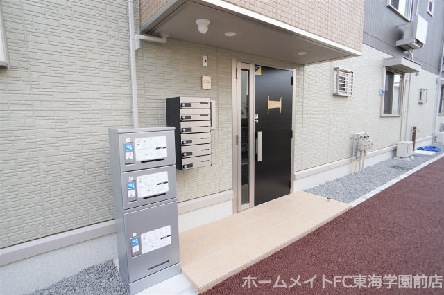 熊本市東区上南部２丁目のアパートのエントランス
