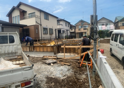 【外観】 | 寺田町新築戸建 | 現在は更地となっています。現地をご見学に行く際は、道路の幅や周辺の交通量、施設などをご確認頂くことをおすすめします！ある程度イメージをつけたいという場合は、同売主の施工事例や完成パースもお見せします。