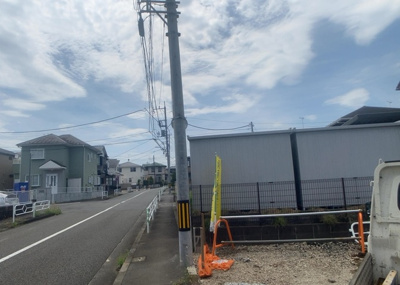 【展望】 | 寺田町新築戸建 | 桜や紅葉の名所に出かける人は多いと思いますが、家にいながら季節の移ろいを感じる生活を送りませんか？リビングや窓から見える景色が生活を彩るワンポイントに！現地から見える景色を堪能してみては如何でしょう。