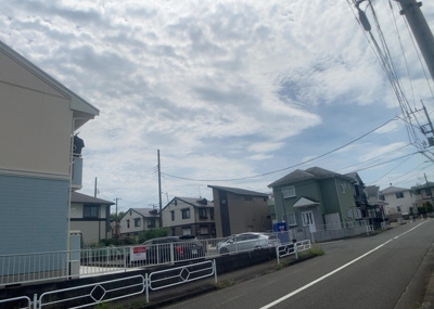 【展望】 | 寺田町新築戸建 | 眺望を気にして物件を探す場合、前面に建物が建っていないか現地で確認しましょう！前面に建物があると景色はもちろん、日当たりや風通しにも影響が出てきます。住んだ時のことを想像しながら現地見学をしましょう。