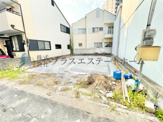 【浴室】 | 兵庫区西出町2丁目新築戸建 | シューズインクローゼット・パントリー付き