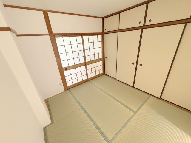 西有紀マンションの和室