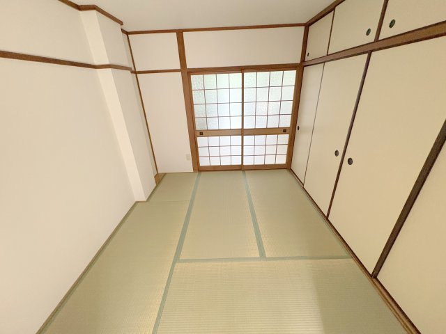 西有紀マンションの和室