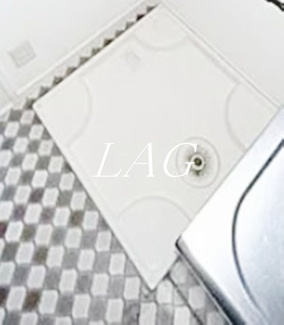 【設備】 | 東京アパートメント | 室内洗濯機置き場です。