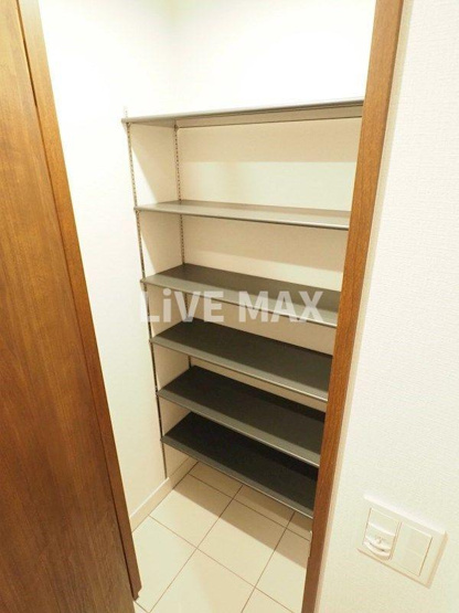 【収納】ドゥーエ梅屋敷