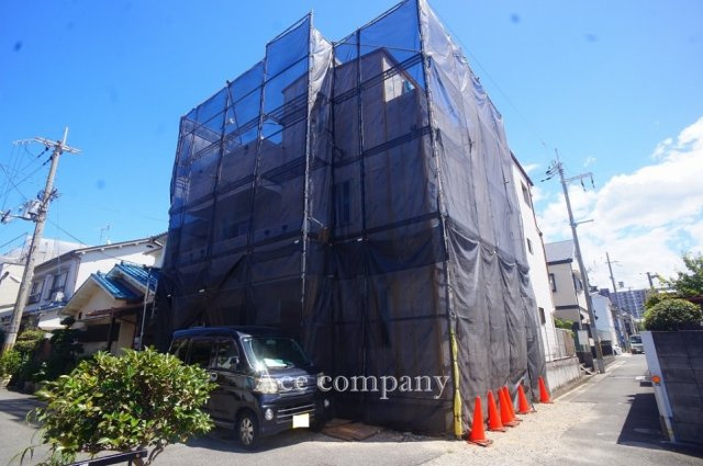 【外観】 | 八尾市北本町3丁目 | 【北東角地☆ローン控除対象、省エネ基準適合住宅☆】ローン返済目安：月々約108181円（頭金0円、変動金利0.875％、返済期間40年、ボーナス払い無しで試算しています）
