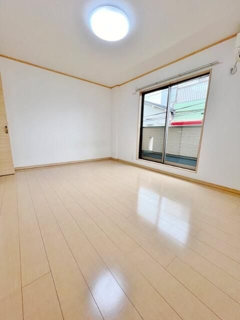 シャトレバレ町屋の居間・リビング