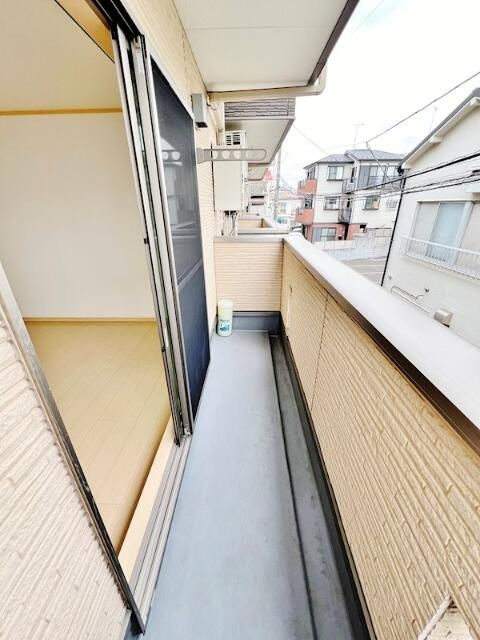 シャトレバレ町屋のバルコニー