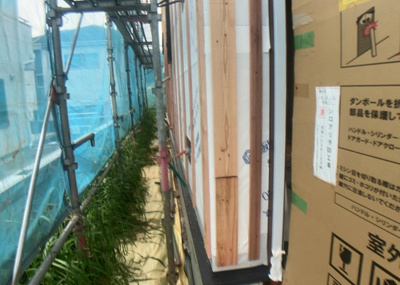 【内装】 | 石川町新築戸建 | 建物建築の外壁の主流となっているサイディング仕様は、板を外壁に貼り合わせる施工方法です。金属系・木質系・窯業系があり、断熱性や耐用性などが異なります。外壁の色やデザインなど詳細は現地でご確認ください。
