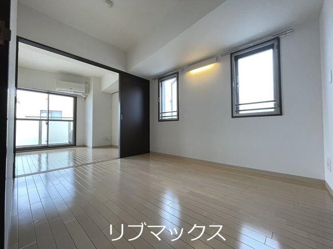 【寝室】