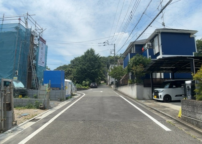 【展望】 | 館町新築戸建 | 眺望を気にして物件を探す場合、前面に建物が建っていないか現地で確認しましょう！前面に建物があると景色はもちろん、日当たりや風通しにも影響が出てきます。住んだ時のことを想像しながら現地見学をしましょう。