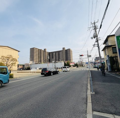 売土地　堺市北区長曽根町の前面道路含む現地写真