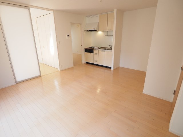 【居間・リビング】 | メゾンU | ※同物件別部屋の参考写真