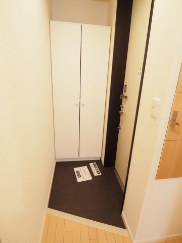 【玄関】 | メゾンU | ※同物件別部屋の参考写真