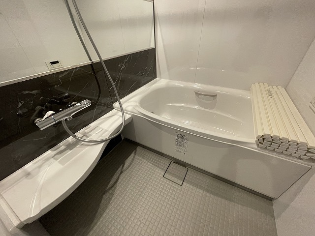 メゾンせせらぎの浴室
