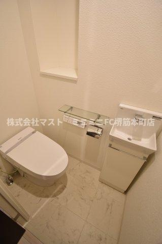 ガウディのトイレ