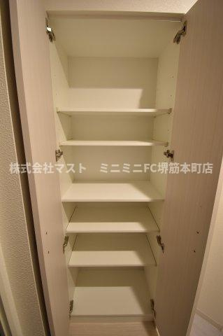 ガウディの玄関