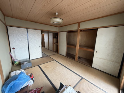 【和室】 | 紫野中柏野町 | 収納力のある押入れのある和室
