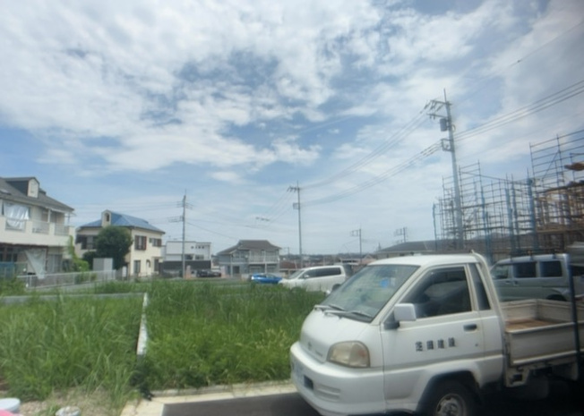 【展望】 | 小宮町新築戸建 | 眺望を気にして物件を探す場合、前面に建物が建っていないか現地で確認しましょう！前面に建物があると景色はもちろん、日当たりや風通しにも影響が出てきます。住んだ時のことを想像しながら現地見学をしましょう。