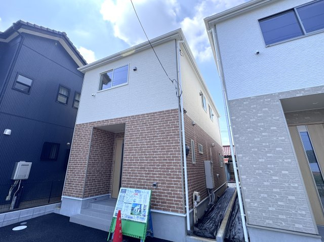 我孫子市湖北台９丁目新築戸建【湖北台西小学校：4分】の外観|2号棟外観・完成済み内覧可能です！