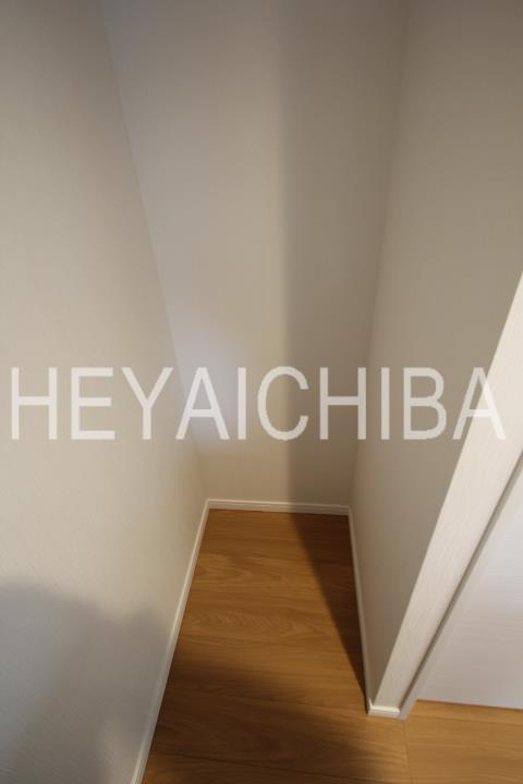 クレアツィオーネ上野のキッチン|冷蔵庫置場