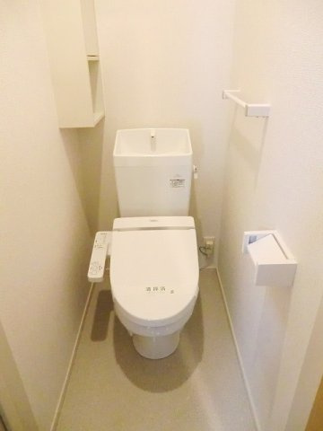 【トイレ】 | ベル・イースト | 清潔感のあるトイレです