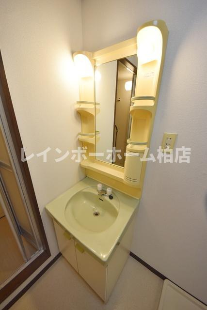 特典：仲介手数料が無料です!!の洗面所