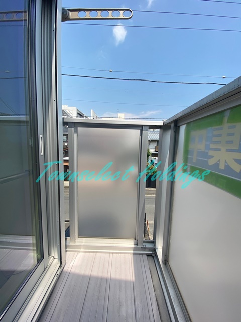 鎌倉市大船２丁目のアパートのバルコニー
