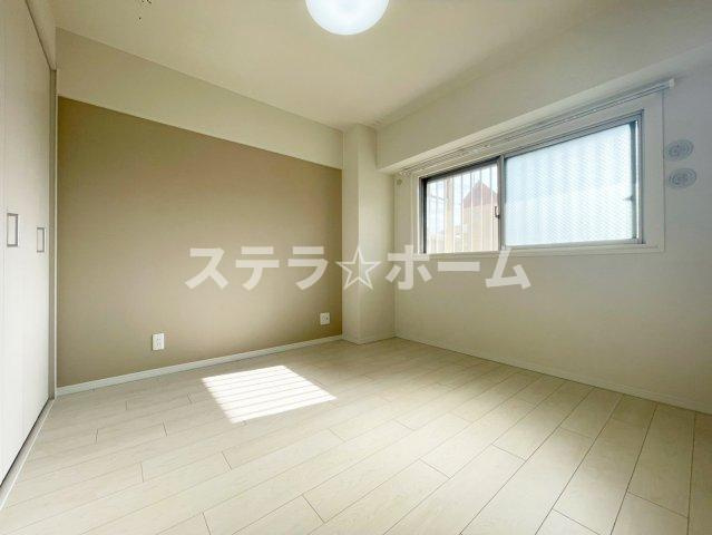 北大阪ハイツの洋室|コンパクトで使いやすい洋室です