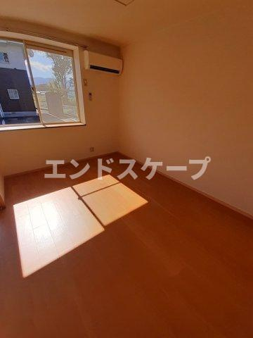ルミエールⅡの居間・リビング|高崎、前橋のお部屋探しはエンドスケープまで！お客様の理想お聞かせ下さい♪