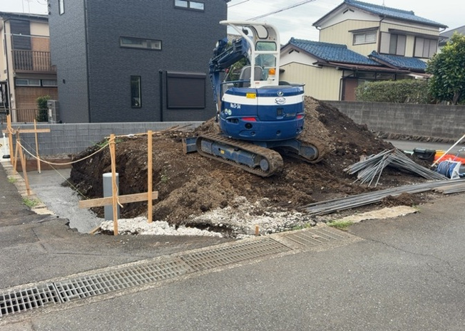 【外観】 | 上矢部新築戸建 | 現在は更地となっています。現地をご見学に行く際は、道路の幅や周辺の交通量、施設などをご確認頂くことをおすすめします！ある程度イメージをつけたいという場合は、同売主の施工事例や完成パースもお見せします。